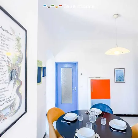 Apartment Sea Wall, Terre Marine *